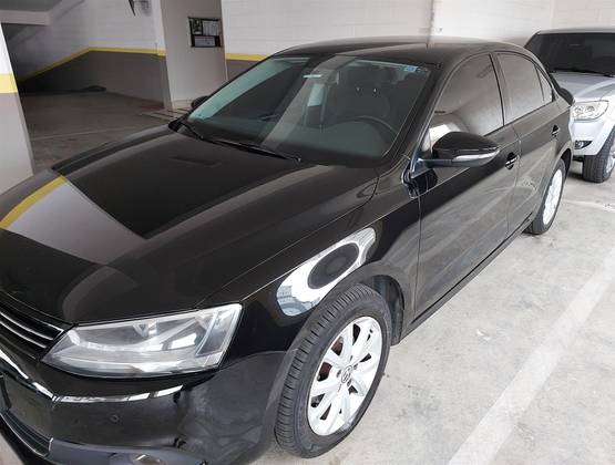 VOLKSWAGEN JETTA 2.0 COMFORTLINE FLEX 4P TIPTRONIC